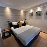 Des 4 Soleils Hotel 2*