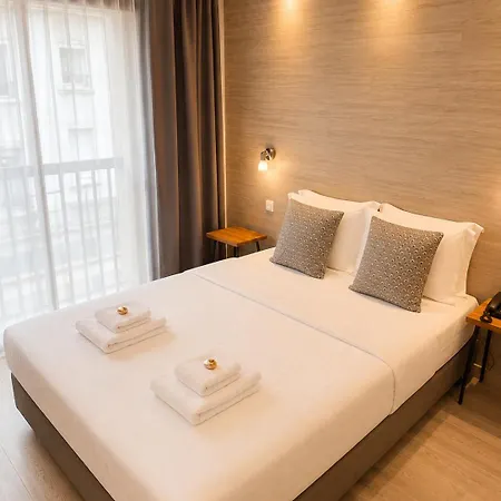 Des 4 Soleils Hotel 2*