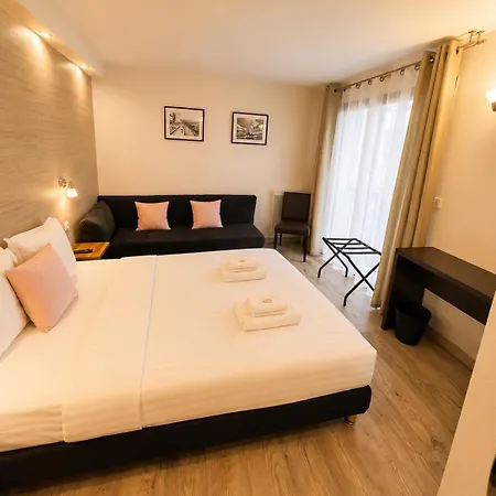 Hotel Des 4 Soleils 2*