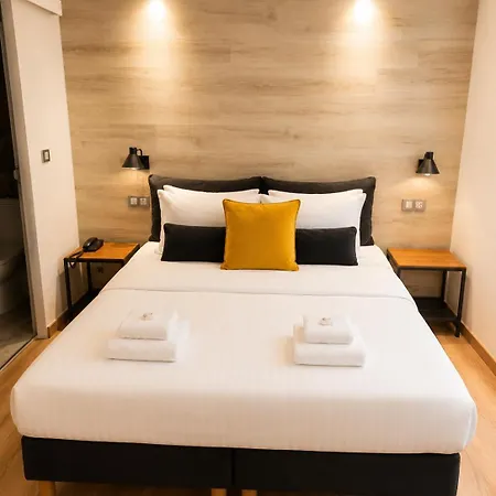 Des 4 Soleils Hotel 2*